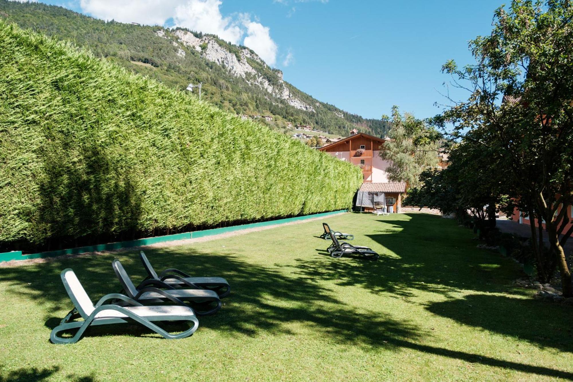 Residence Al Caminetto Molveno Esterno foto
